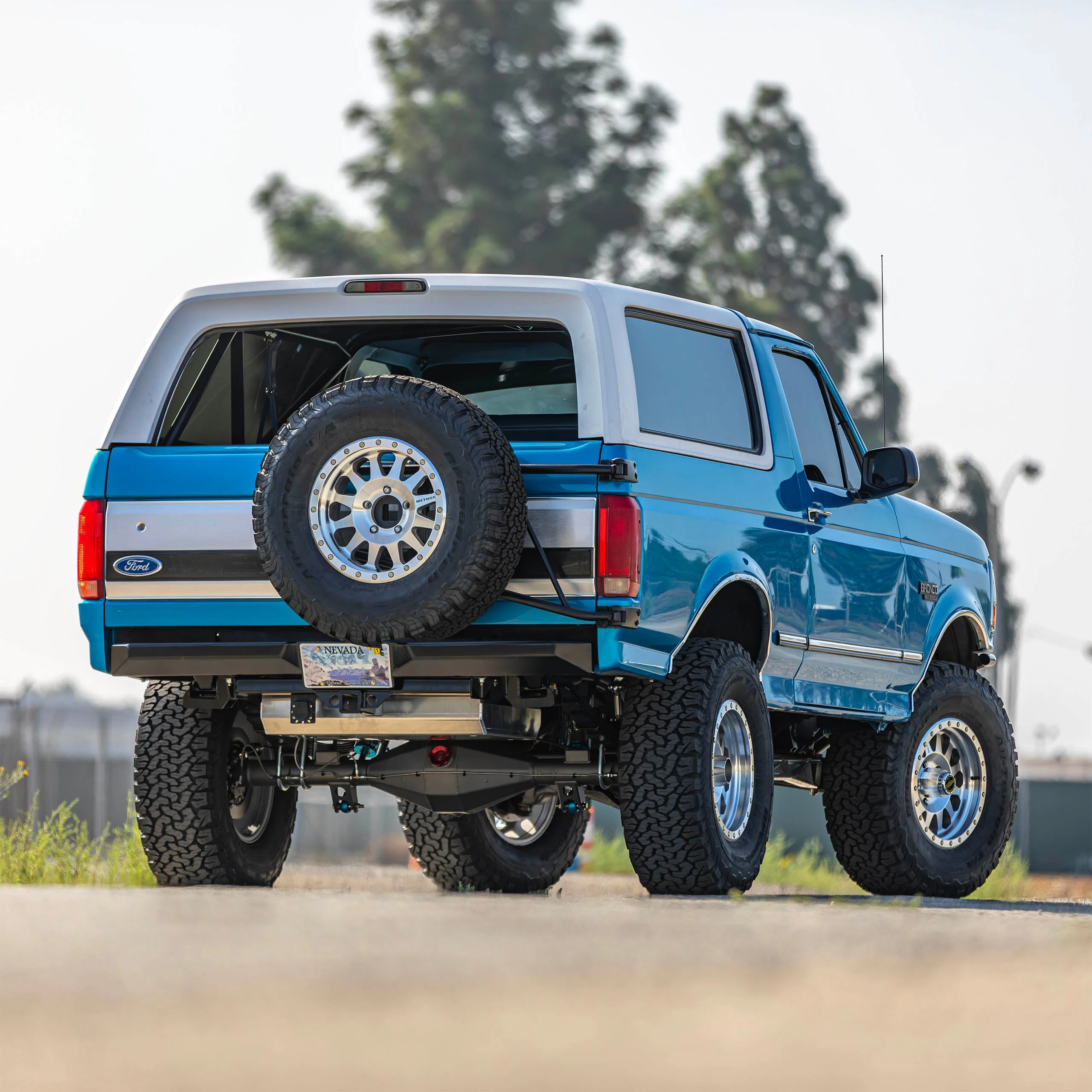 80-96 Bronco Plate Rear Bumper - Image 3