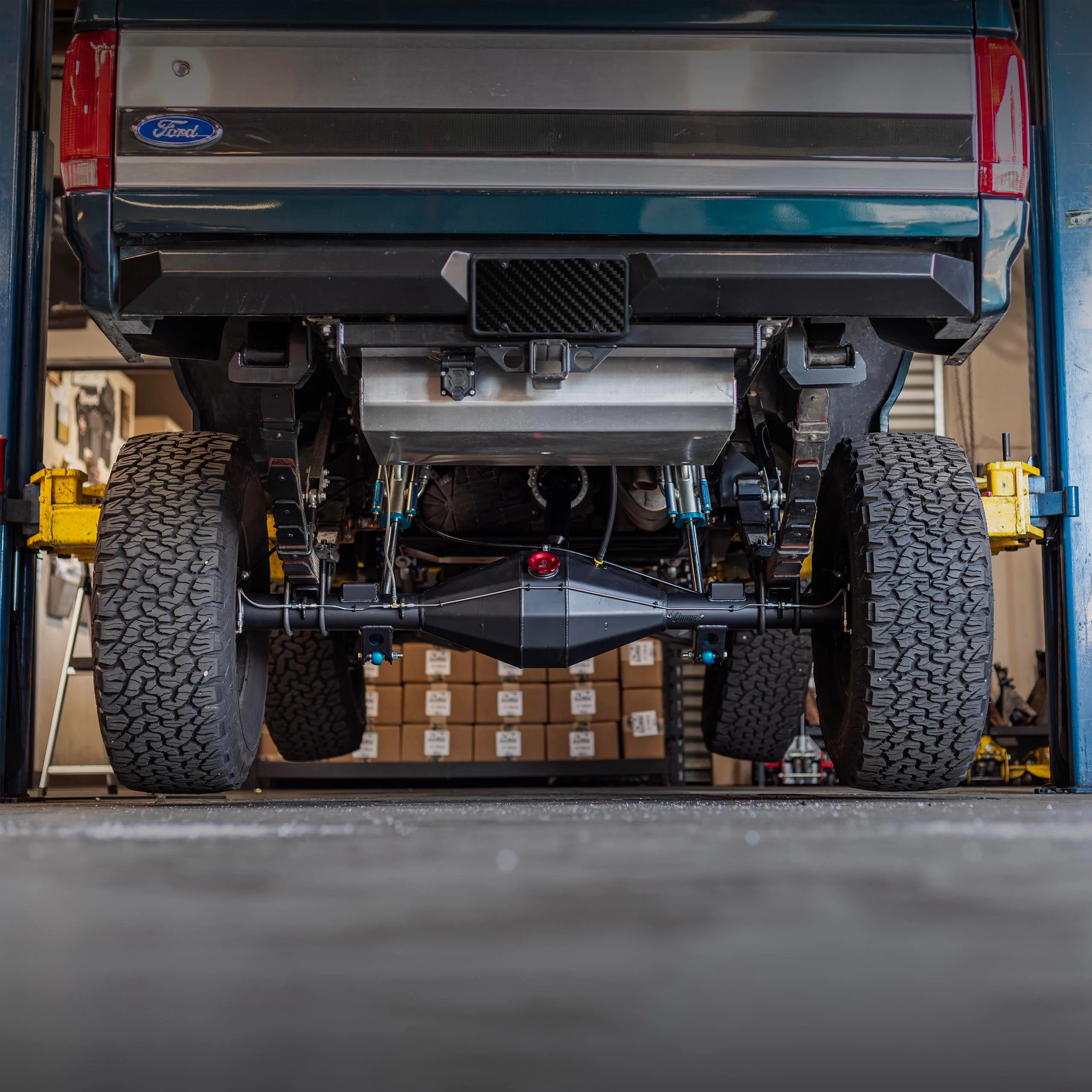 80-96 Bronco Plate Rear Bumper - Image 4