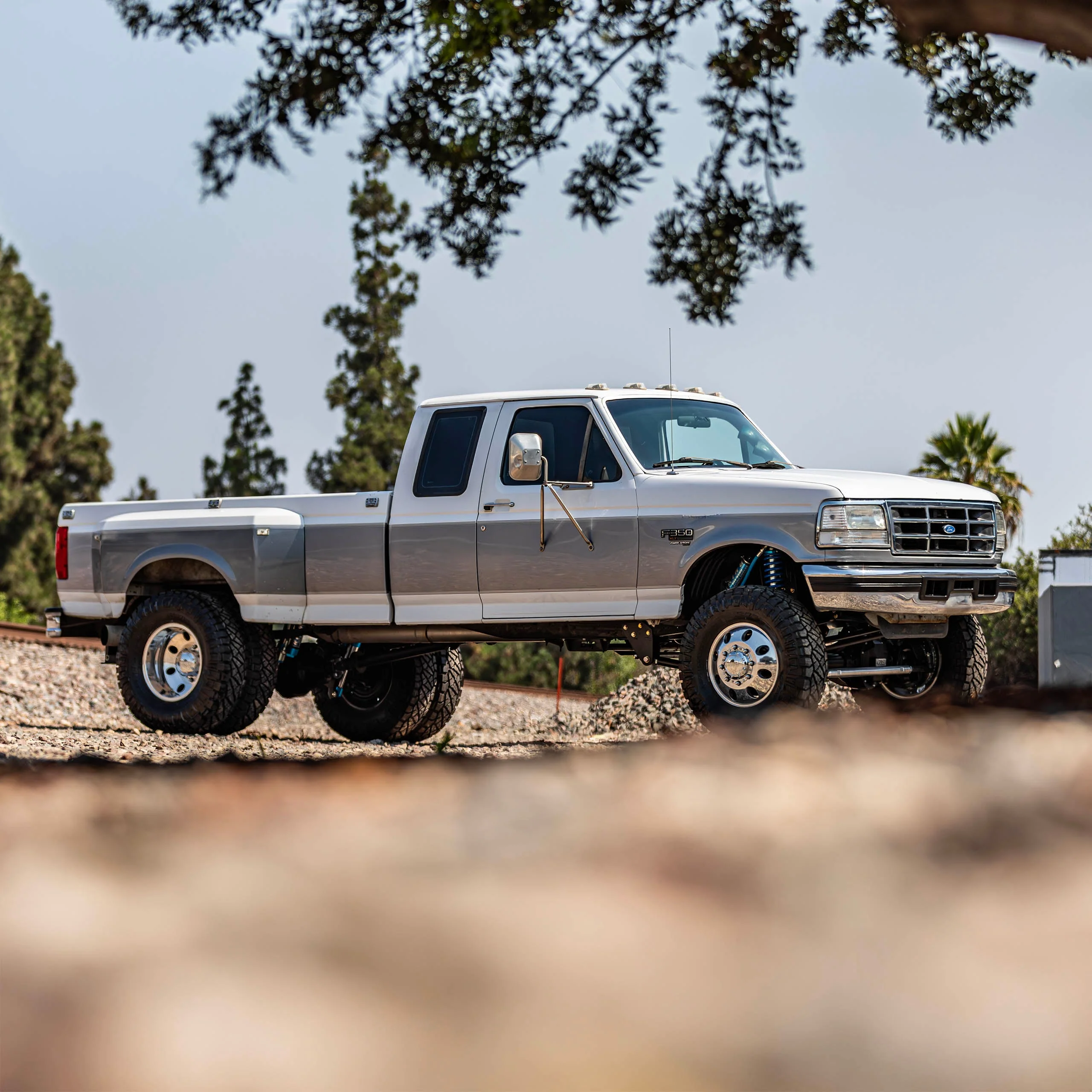 F-Series "DAILY DRIVER" "Super Duty" Conversion Kit (BOLT ON) Front Only - Image 3